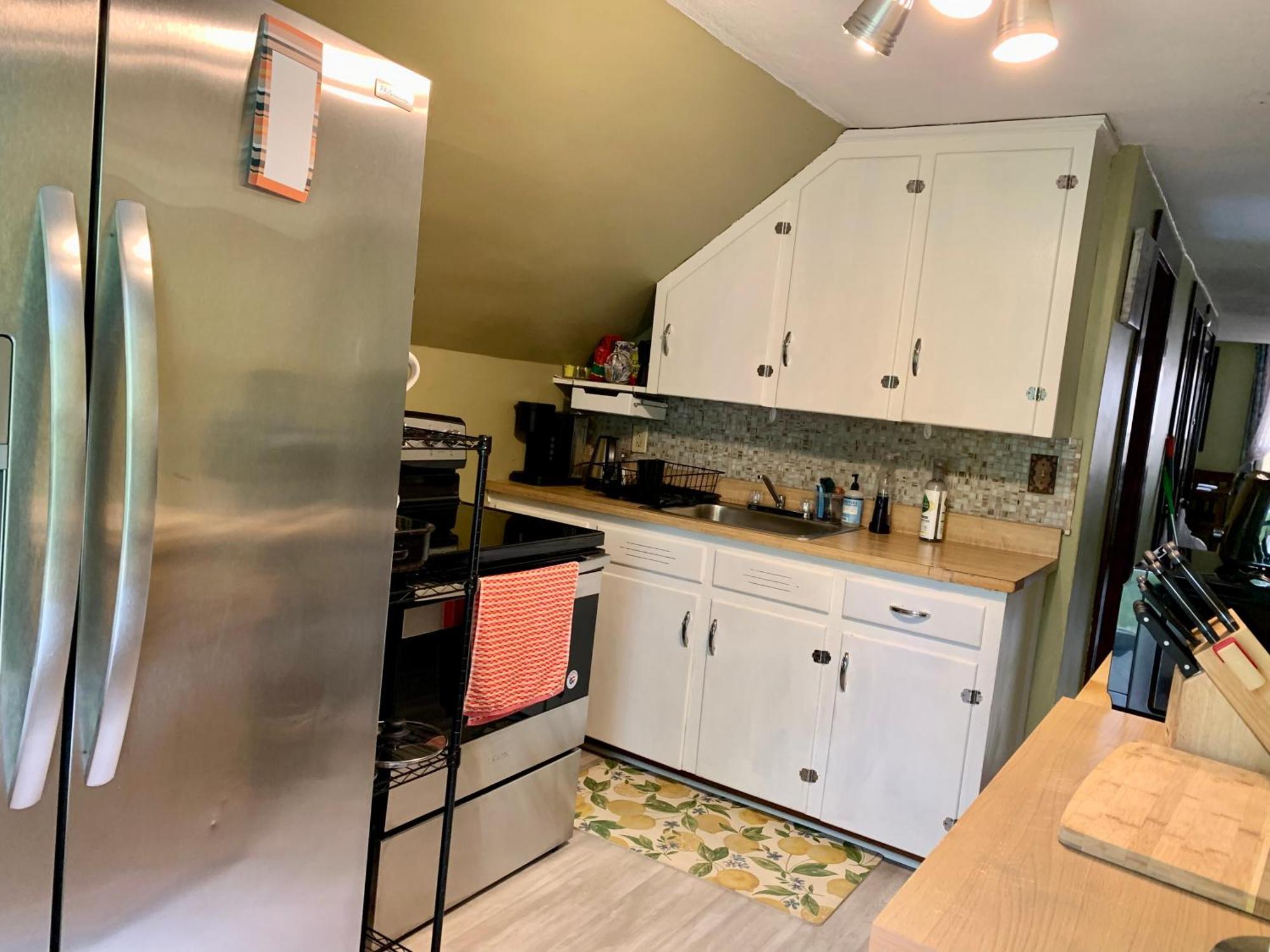 Cozy 2Nd Floor Apartment With Private Entrance Chicopee Buitenkant foto
